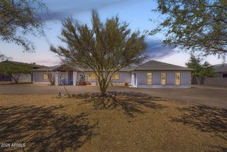 1240 E PAINT YOUR WAGON Trail, Phoenix, AZ 85085