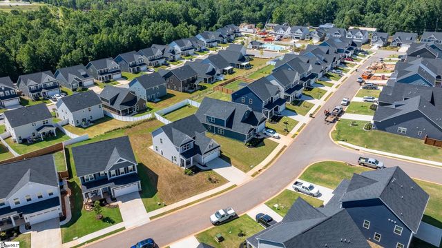 200 Hollythorpe Lane, Fountain Inn, SC 29644