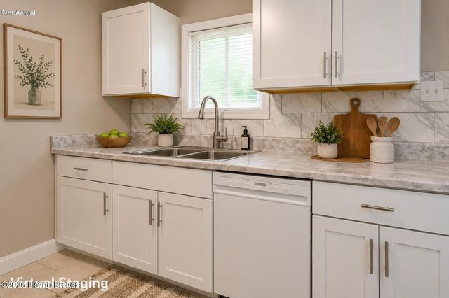 9620 El Prado St, Louisville, KY 40272