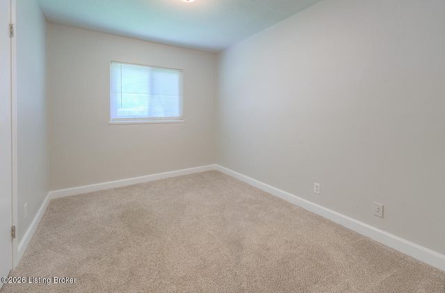 9620 El Prado St, Louisville, KY 40272