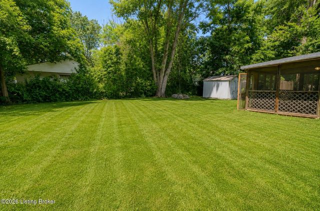 9620 El Prado St, Louisville, KY 40272