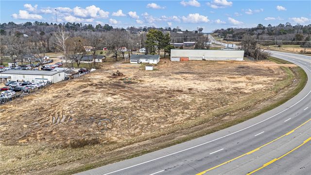 2706 Old Highway 124, Russellville, AR 72802