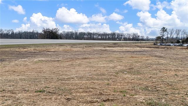 2706 Old Highway 124, Russellville, AR 72802