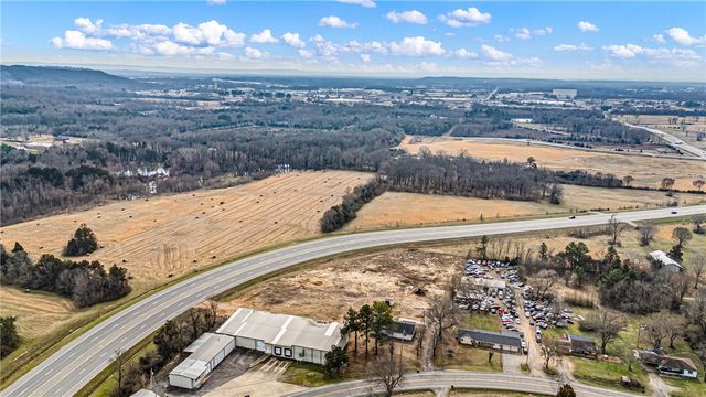 2706 Old Highway 124, Russellville, AR 72802