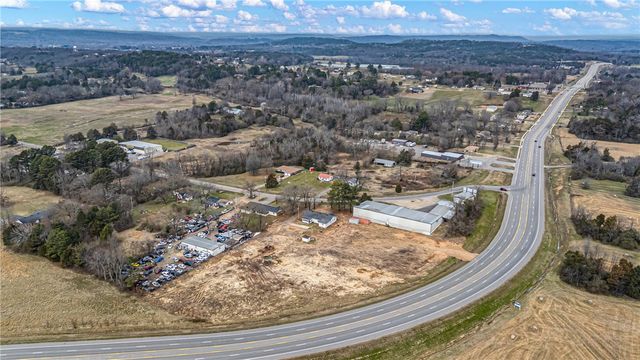 2706 Old Highway 124, Russellville, AR 72802