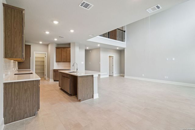 11467 Feather Vale, San Antonio, TX 78254