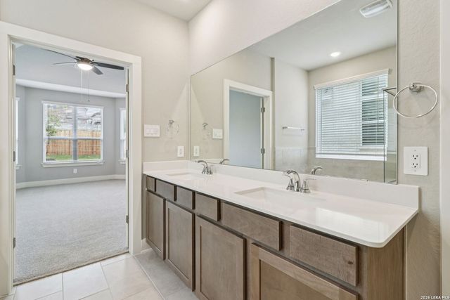 11467 Feather Vale, San Antonio, TX 78254