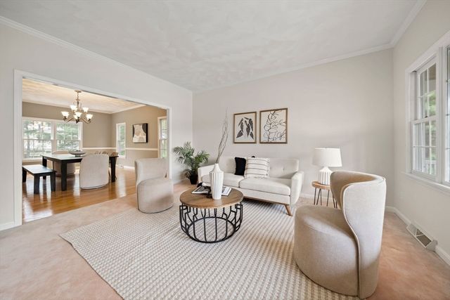5 Dublin Cir, Burlington, MA 01803