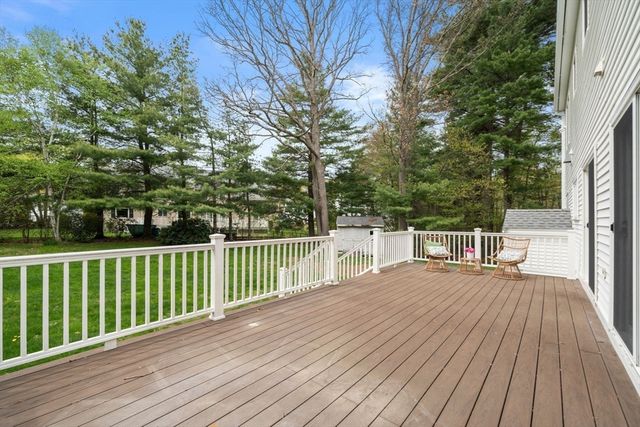 5 Dublin Cir, Burlington, MA 01803