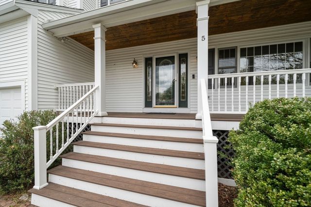 5 Dublin Cir, Burlington, MA 01803