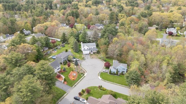 5 Dublin Cir, Burlington, MA 01803