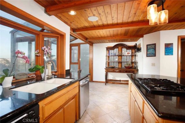 6 B Surfside, Surfside, CA 90743