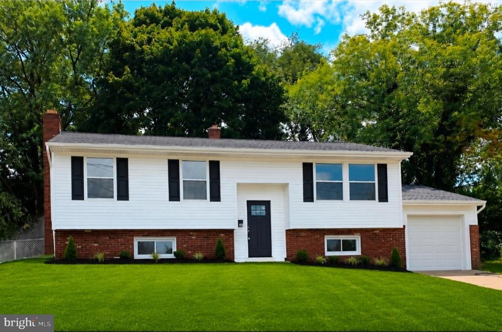 136 MOORE ST, Woodbury Heights, NJ 08097