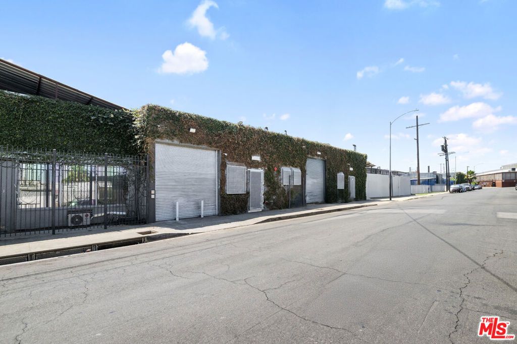 3238 Union Pacific Avenue, Los Angeles, CA 90023 — exterior