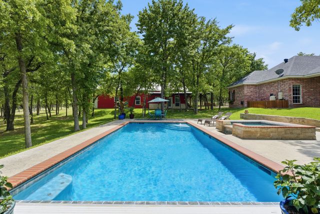 148 Arista Trail, Poolville, TX 76487