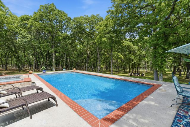 148 Arista Trail, Poolville, TX 76487