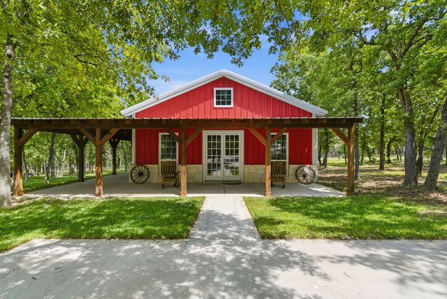 148 Arista Trail, Poolville, TX 76487