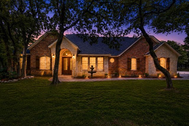 148 Arista Trail, Poolville, TX 76487