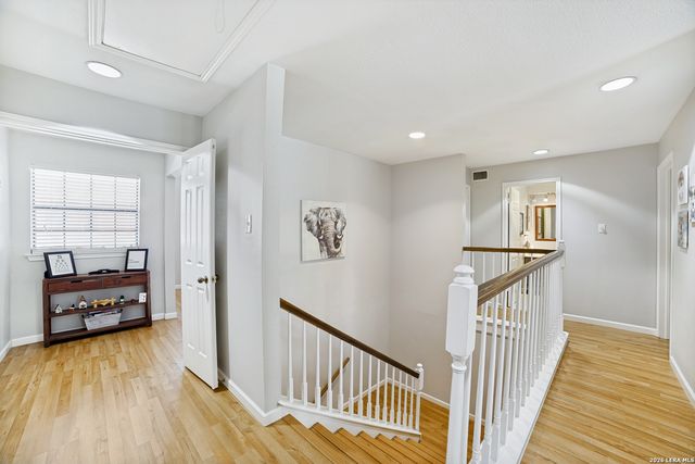 7930 Roanoke Run Apt 801, San Antonio, TX 78240