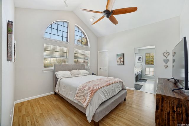 7930 Roanoke Run Apt 801, San Antonio, TX 78240