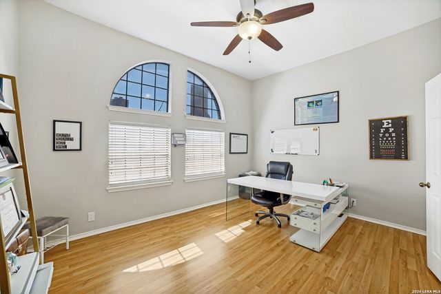 7930 Roanoke Run Apt 801, San Antonio, TX 78240