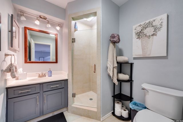 7930 Roanoke Run Apt 801, San Antonio, TX 78240