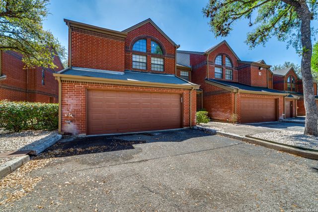 7930 Roanoke Run Apt 801, San Antonio, TX 78240