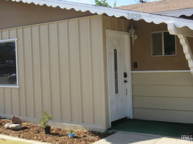 3521 Candlewood Drive, Bakersfield, CA 93306
