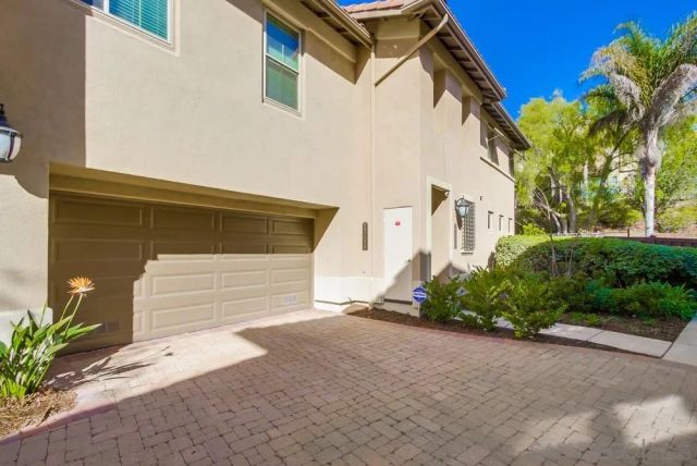 9240 Piantino Way, San Diego, CA 92108