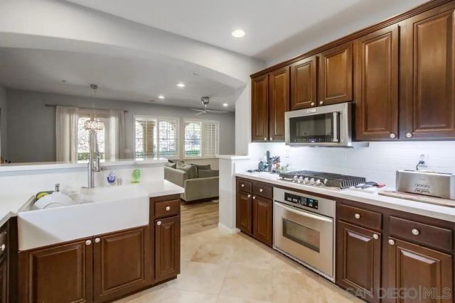 9240 Piantino Way, San Diego, CA 92108