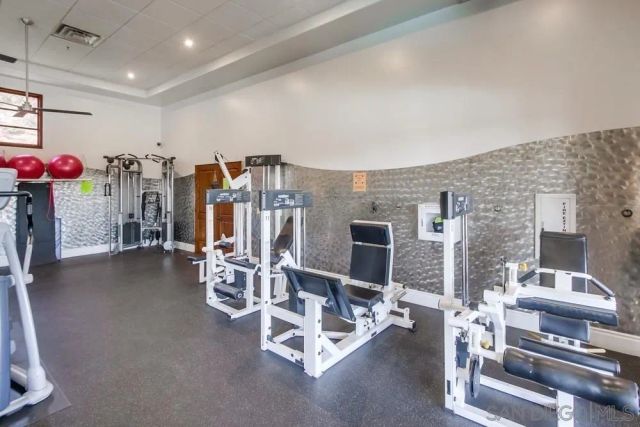 9240 Piantino Way, San Diego, CA 92108