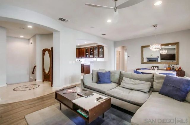 9240 Piantino Way, San Diego, CA 92108