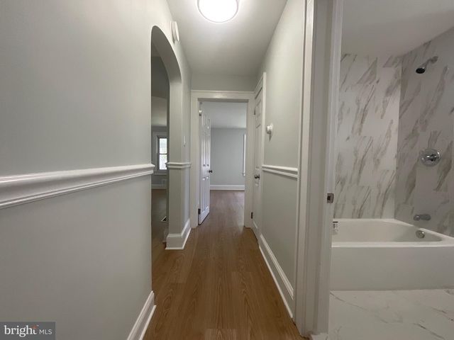 222 W PARK AVE, Hamilton, NJ 08610