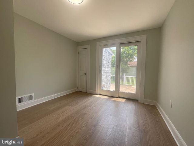 222 W PARK AVE, Hamilton, NJ 08610