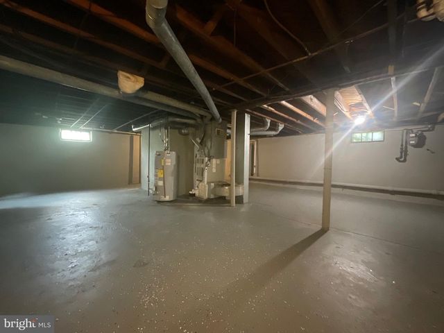 222 W PARK AVE, Hamilton, NJ 08610