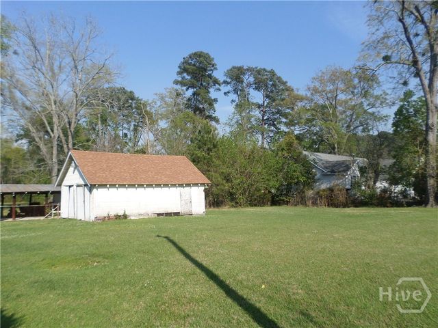 33 Russell Avenue, Garden City, GA 31408