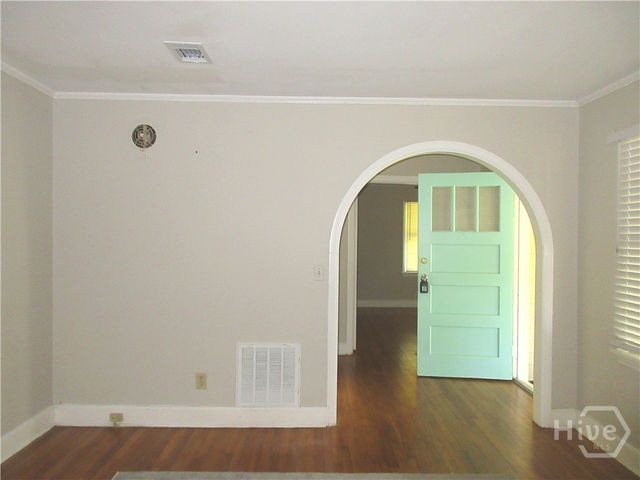 33 Russell Avenue, Garden City, GA 31408