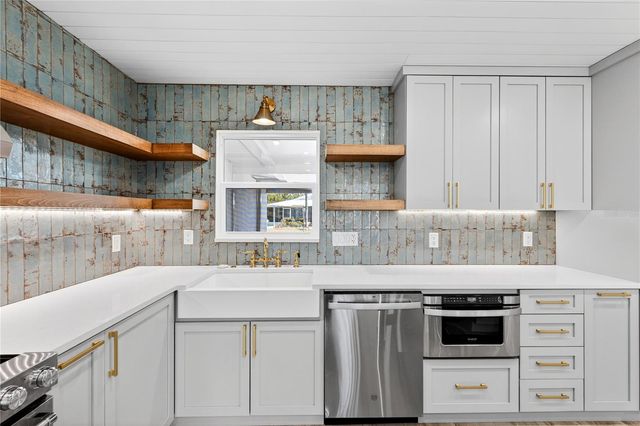 620 FAIR WINDS DRIVE 620, Nokomis, FL 34275