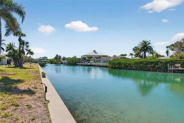 620 FAIR WINDS DRIVE 620, Nokomis, FL 34275
