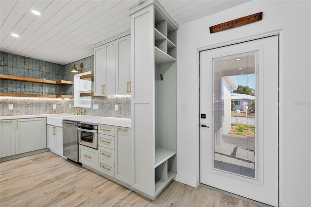 620 FAIR WINDS DRIVE 620, Nokomis, FL 34275