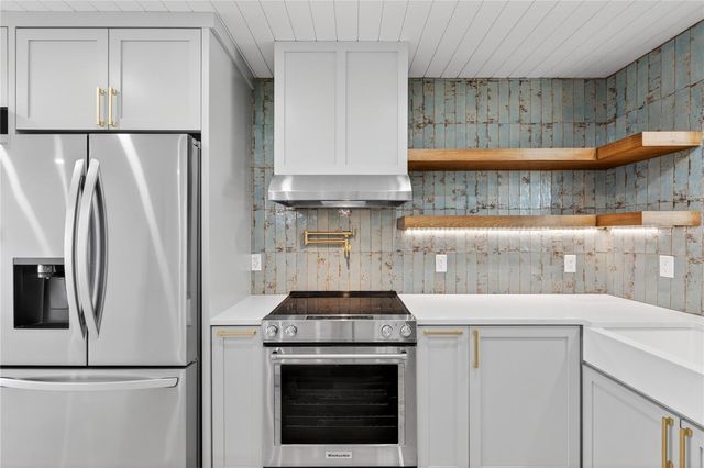 620 FAIR WINDS DRIVE 620, Nokomis, FL 34275