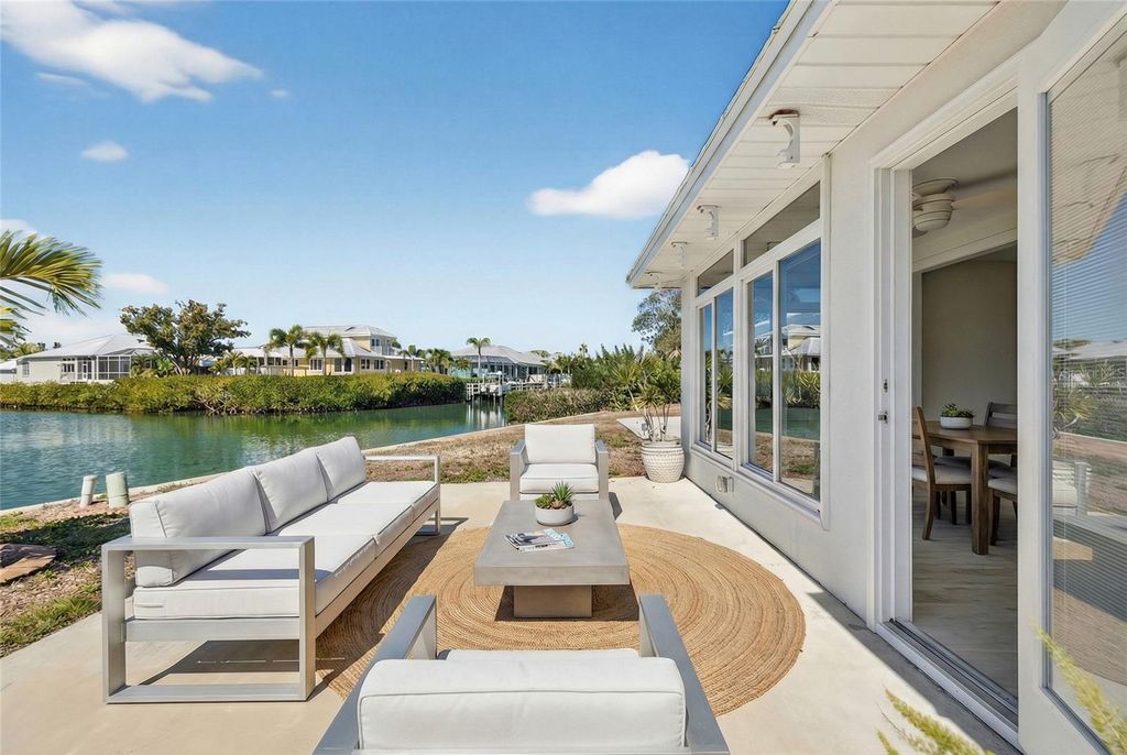 Image 35 of property listing at 620 FAIR WINDS DRIVE 620, Nokomis, FL 34275