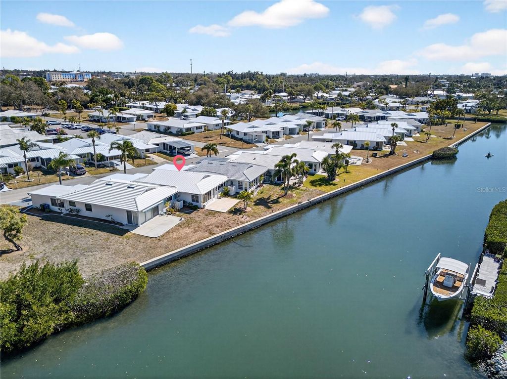 Image 51 of property listing at 620 FAIR WINDS DRIVE 620, Nokomis, FL 34275