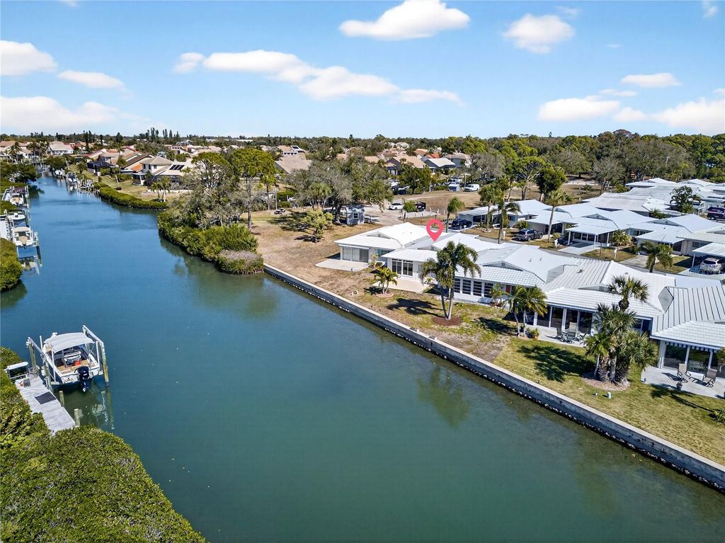 Image 52 of property listing at 620 FAIR WINDS DRIVE 620, Nokomis, FL 34275