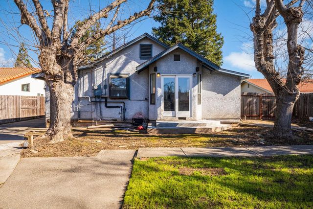 3125 Kobrock Way, Carmichael, CA 95608