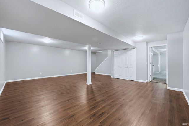 5220 Vermont Lane, Fort Wayne, IN 46815