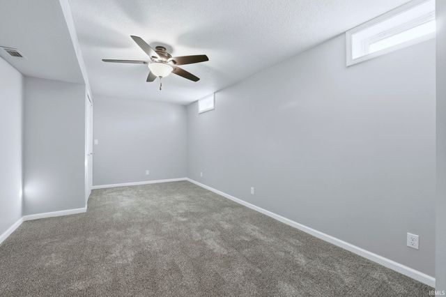 5220 Vermont Lane, Fort Wayne, IN 46815