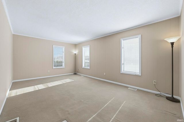 5220 Vermont Lane, Fort Wayne, IN 46815