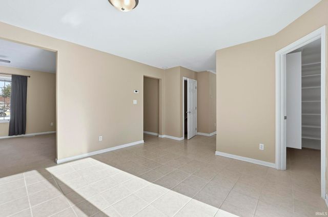 5220 Vermont Lane, Fort Wayne, IN 46815