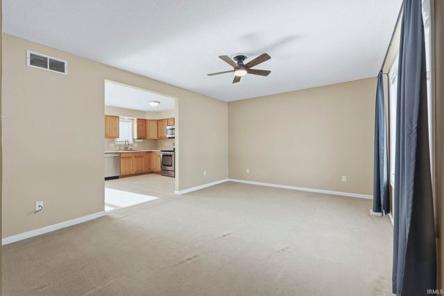 5220 Vermont Lane, Fort Wayne, IN 46815